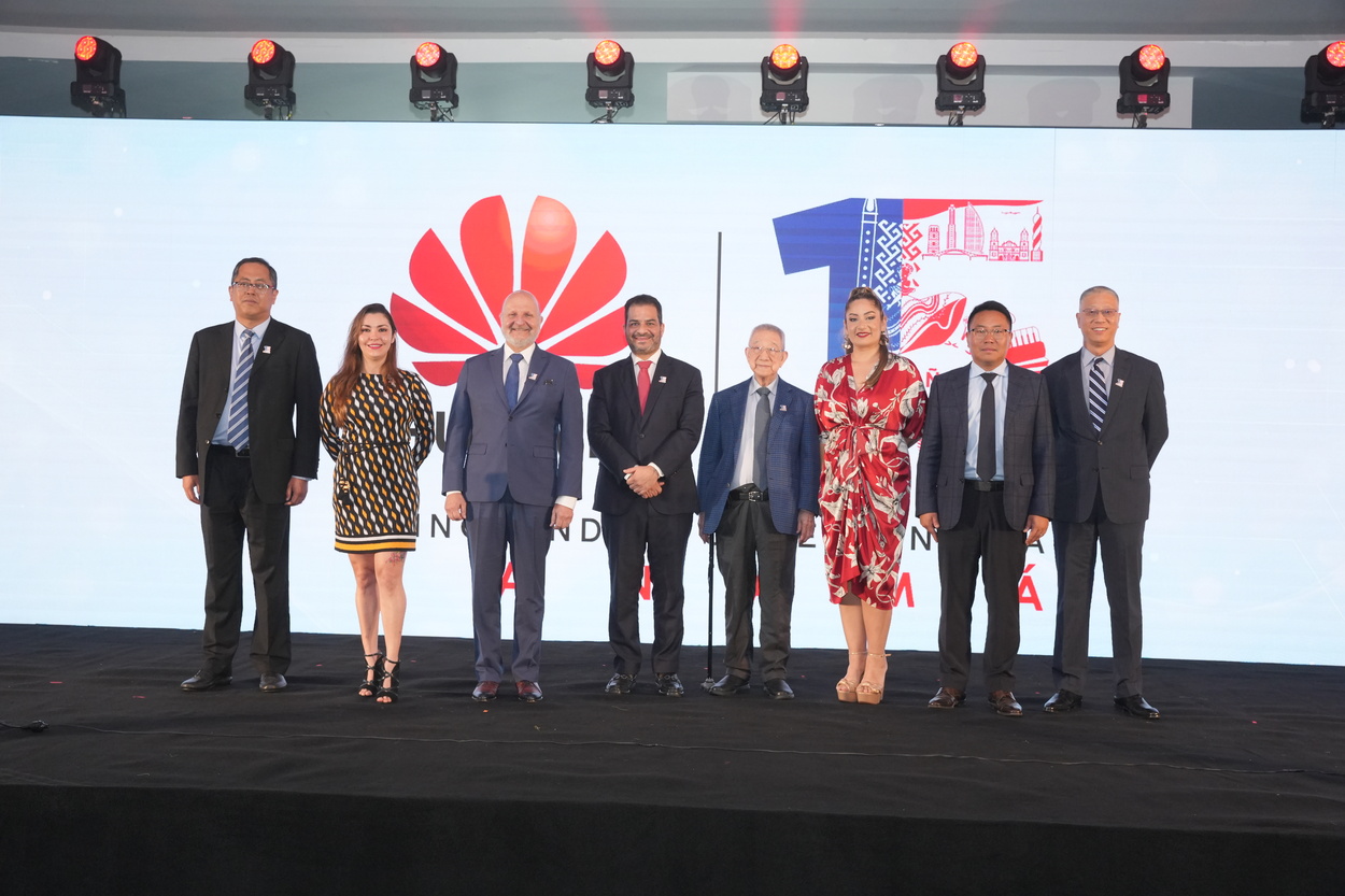 Huawei celebra quince años de logros en el país a través del evento “Innovando y Conectando a Panamá”
