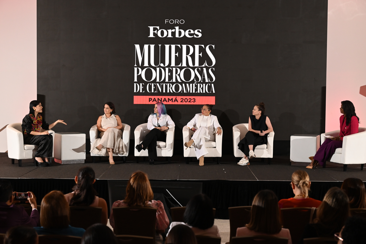 Forbes Centroamérica ensalza el protagonismo de la mujer en Panamá