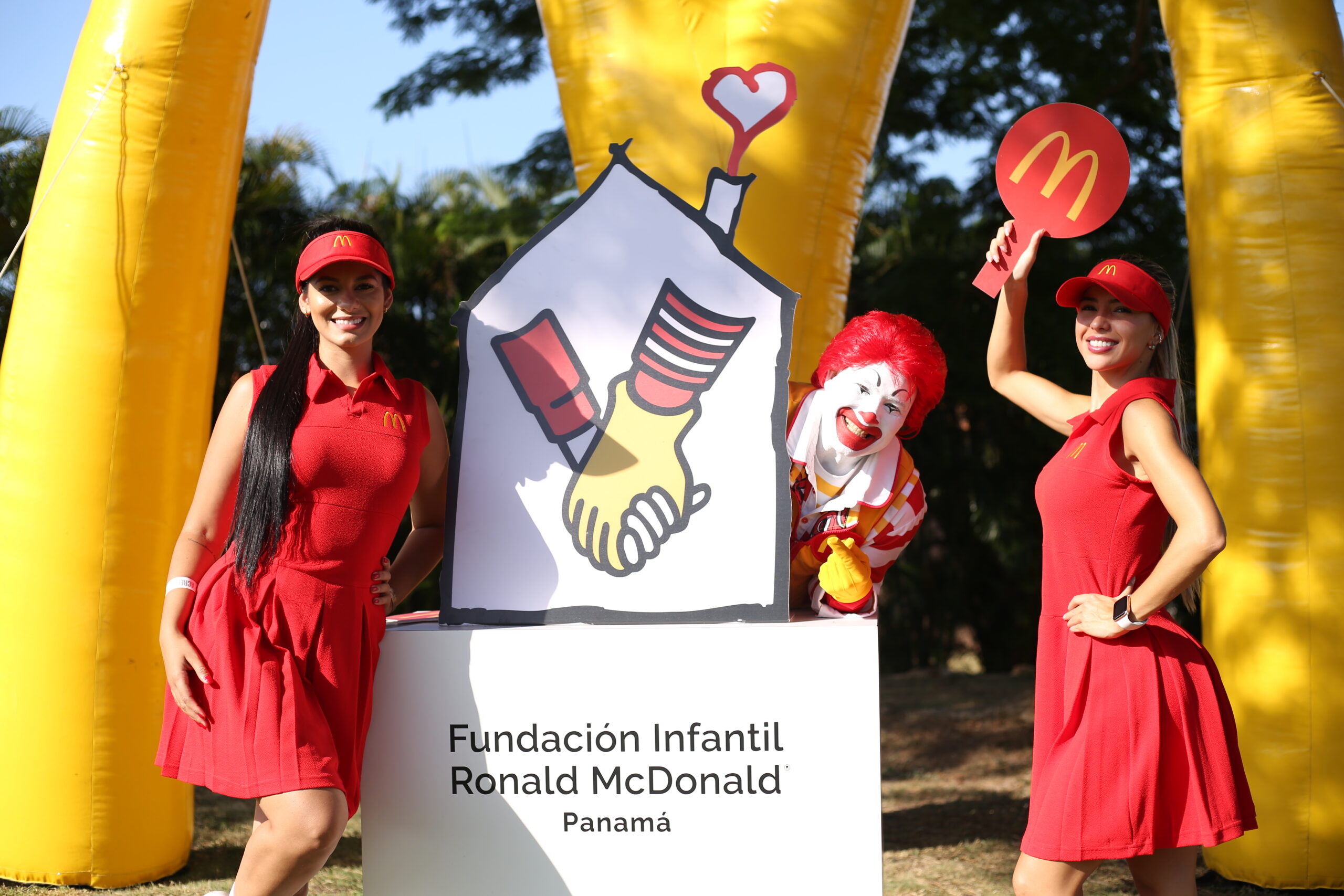 Más de 100 golfistas panameños se sumaron al  21° Torneo de Golf de Fundación Infantil  Ronald McDonald