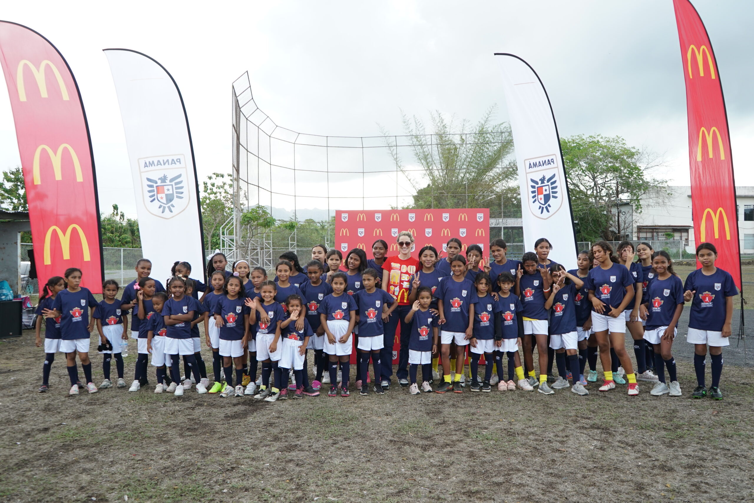 Arcos Dorados y FEPAFUT inauguran la segunda edición del Festival de Fútbol Femenino en Panamá