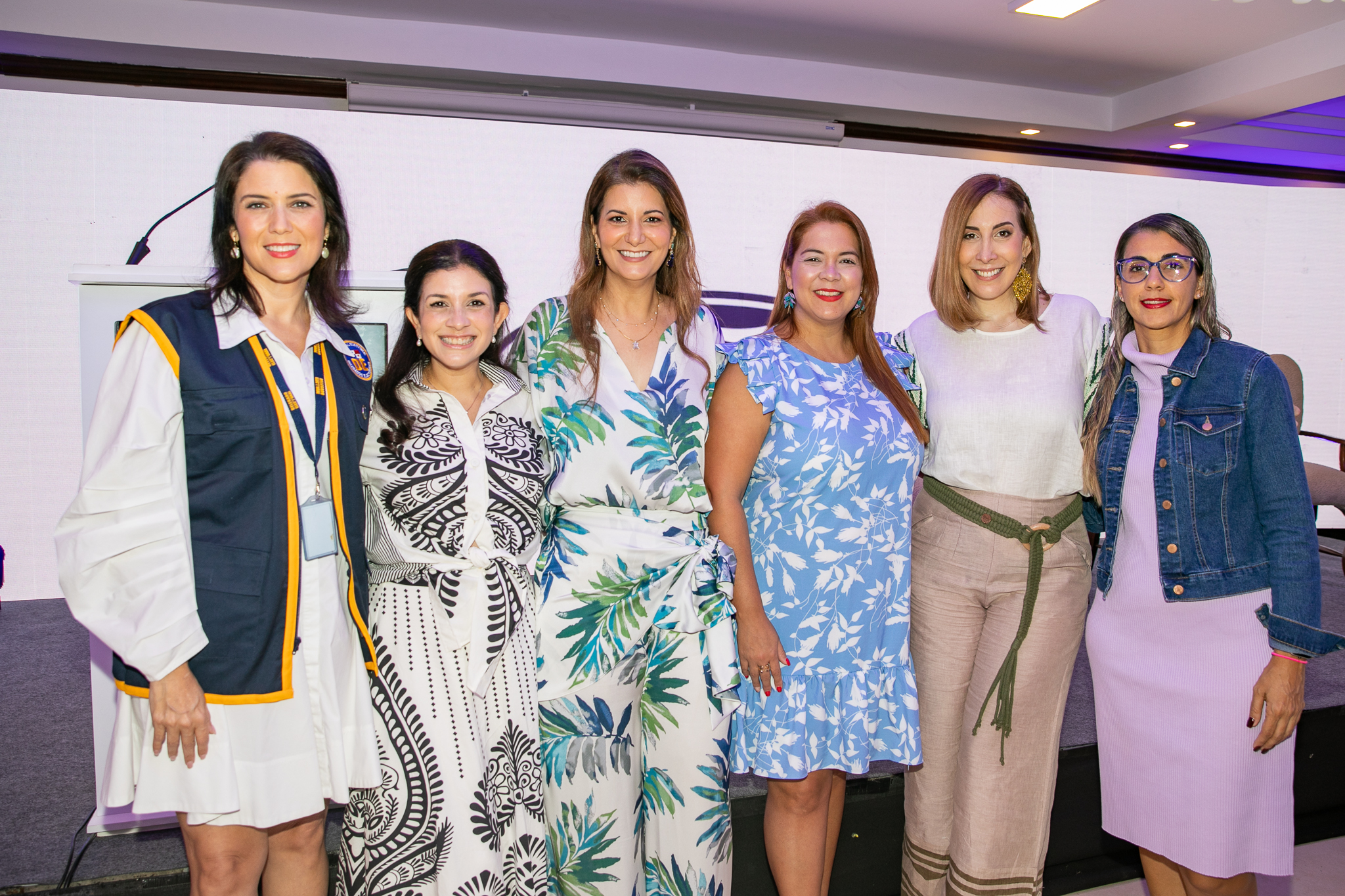 Ford auspicia conversatorio de ‘Mujer + Panamá’ sobre liderazgo femenino en la política, con la participación de las esposas de candidatos presidenciales