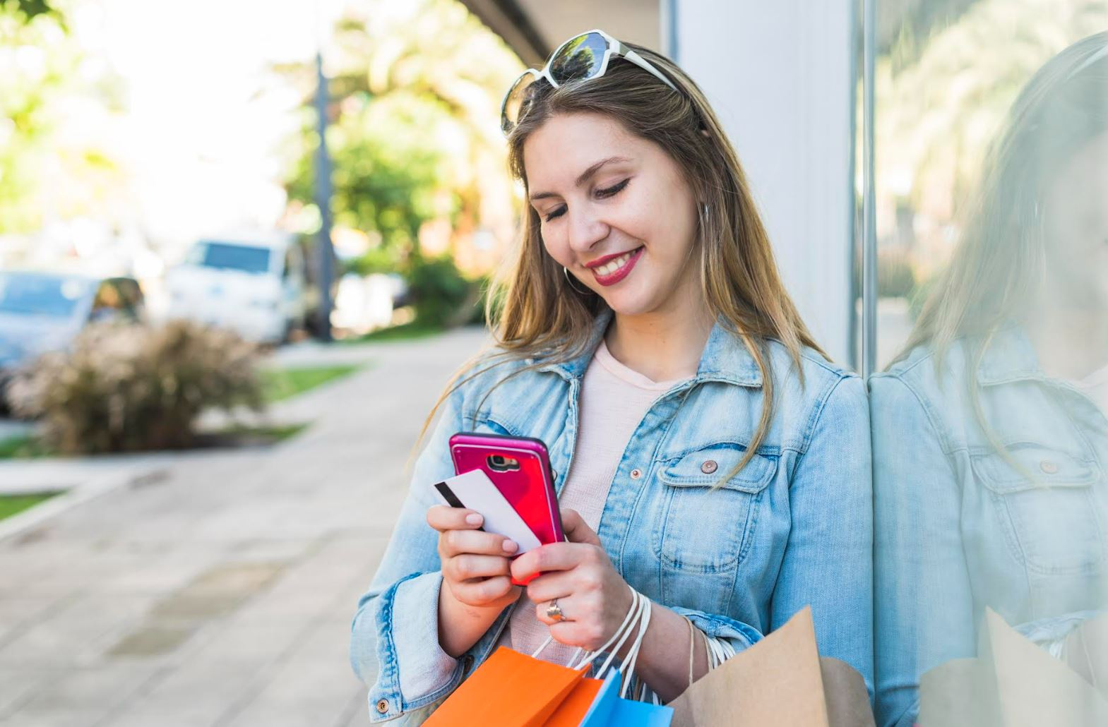 Más de medio millón de panameños acceden a su primer crédito y emprenden gracias a la financiación de celulares