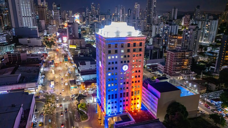 Caja de Ahorros lideriza la transformación del Sistema Bancario Nacional