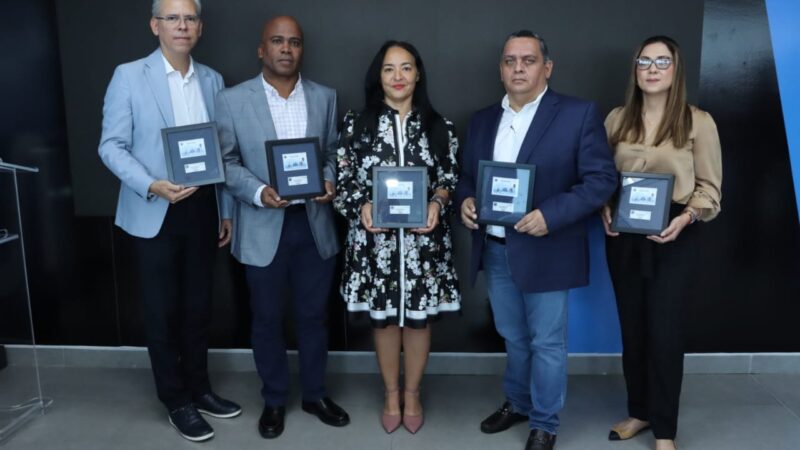 SONDA y ATTT refuerzan compromiso con la seguridad vial con tarjeta conmemorativa de transporte