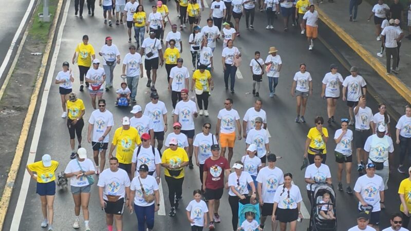 XXVI Caminata Familiar Susie Thayer 2025 reunió a más de 10 mil personas