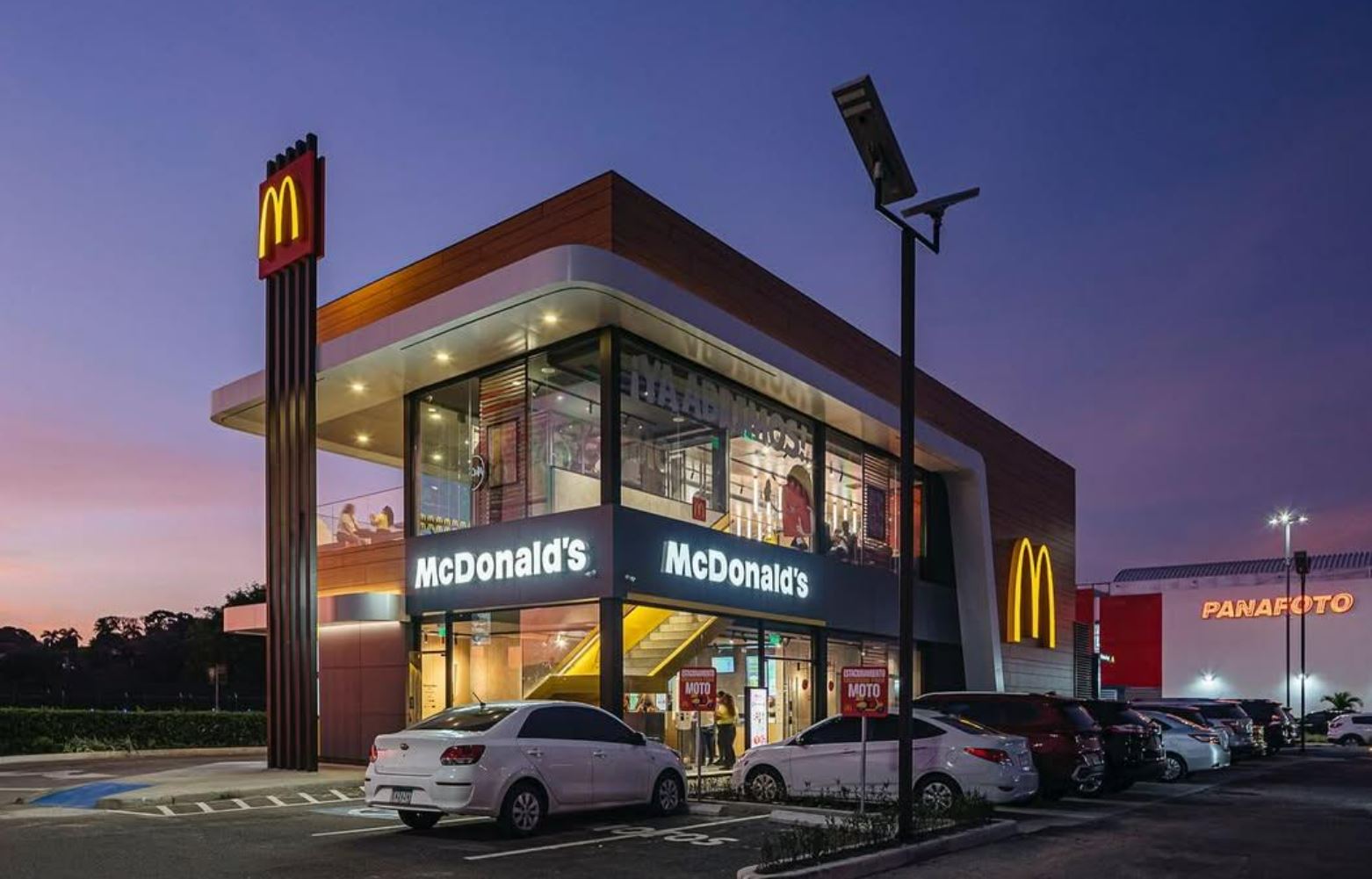 El valor de construir con propósito: El compromiso de Arcos Dorados con la sostenibilidad en sus restaurantes