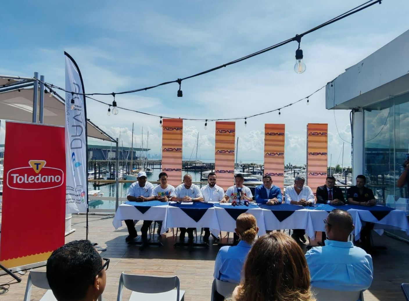 Toledano apuesta por el desarrollo gastronómico y cultural del país