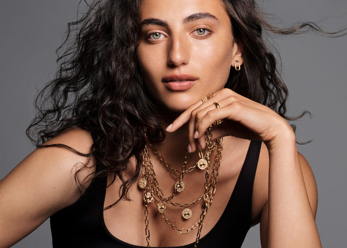 PRESENTAMOS PANDORA TALISMAN: UNA ODA A LAS MONEDAS ANTIGUAS Y A LA IDENTIDAD MODERNA