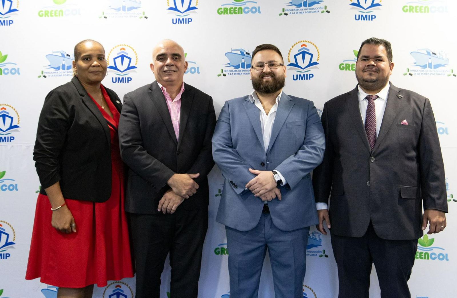 Greencol y la UMIP preparan a estibadores portuarios en Panamá