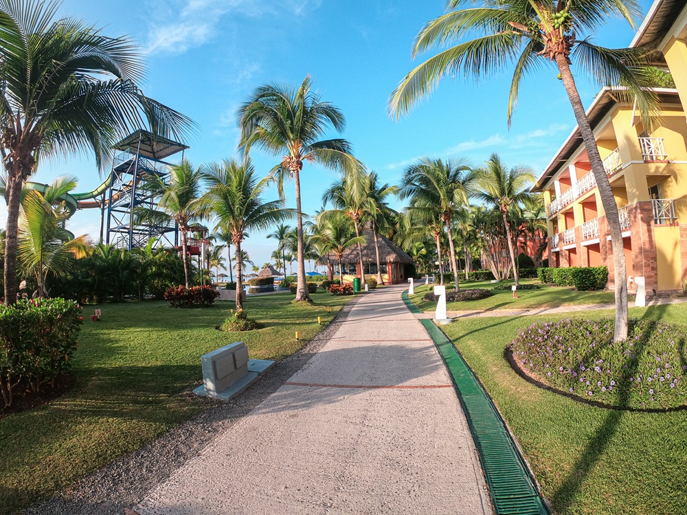 Grand Decameron Panama, A Trademark All Inclusive Resort, reafirma su compromiso con el medio ambiente al operar con energía 100% renovable.
