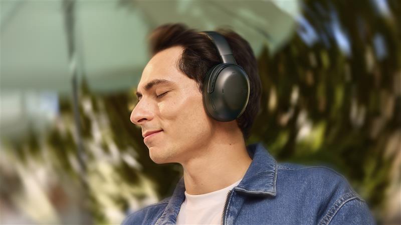 El color del sonido: lo audífonos JBL como íconos de estilo