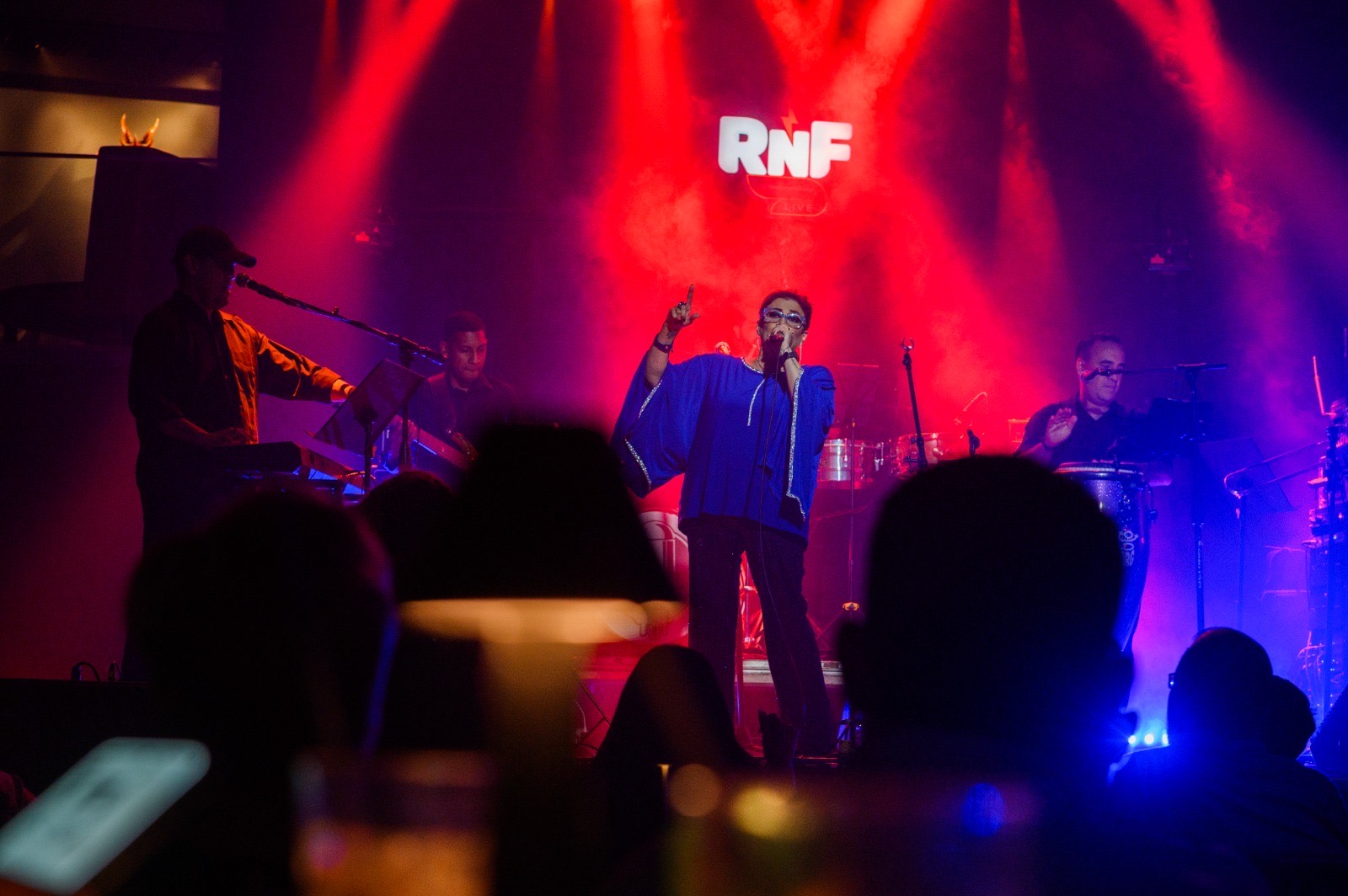 Any Tovar lanza “Arriba Latino”: un canto de esperanza y unidad para Latinoamérica.