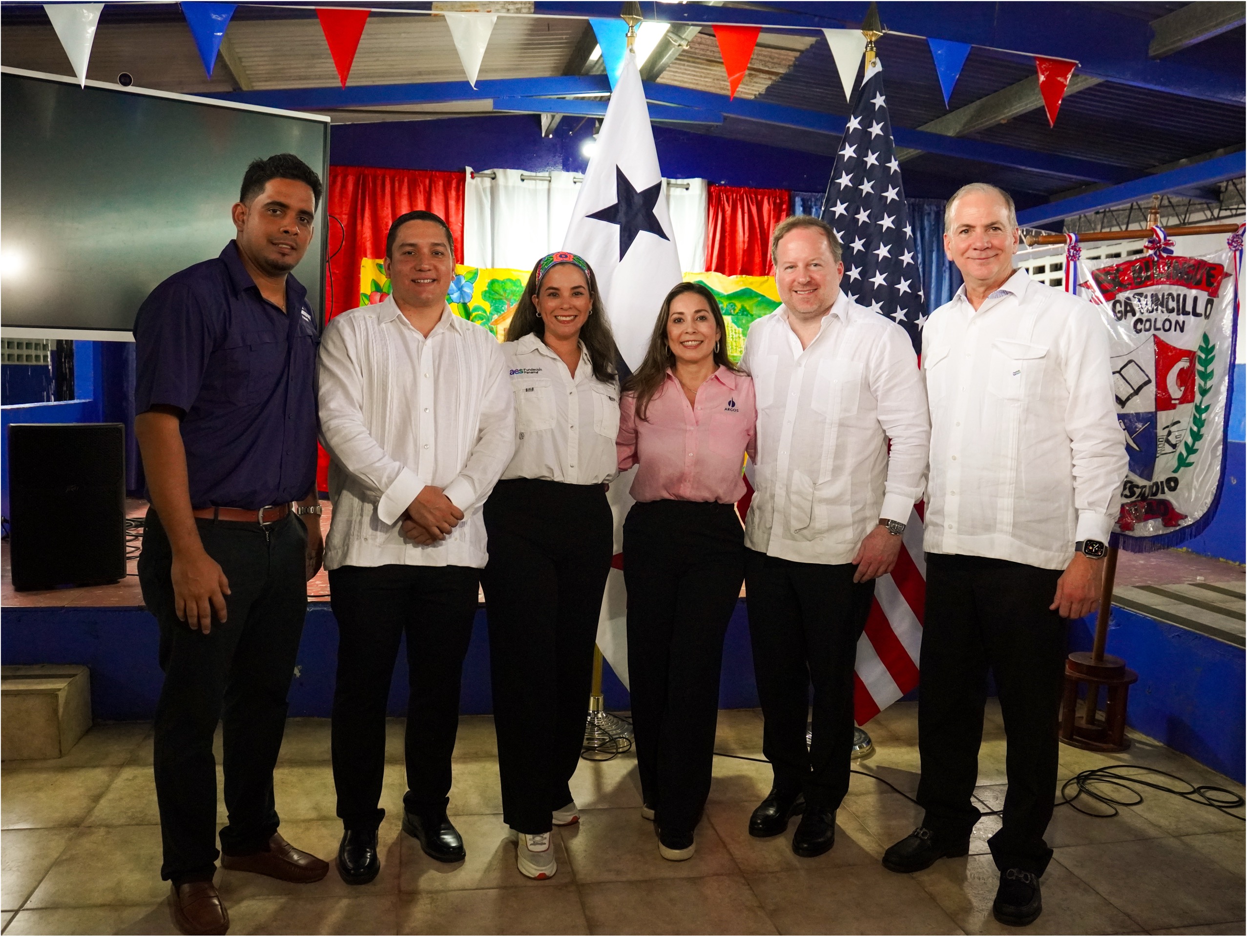 La Fundación AES Panamá se suma a la iniciativa “Agua en tu Aula” con proyecto piloto en escuela Bilingüe Gatuncillo