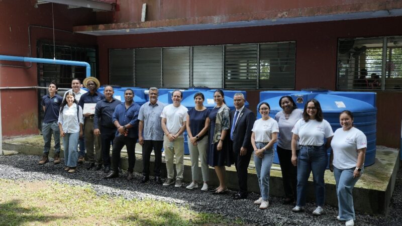 EL SISTEMA COCA-COLA ENTREGA PROYECTO DE APROVECHAMIENTO DE AGUA DE LLUVIA EN EL ÁMBITO EDUCATIVO Y COMUNAL PANAMÁ 2025