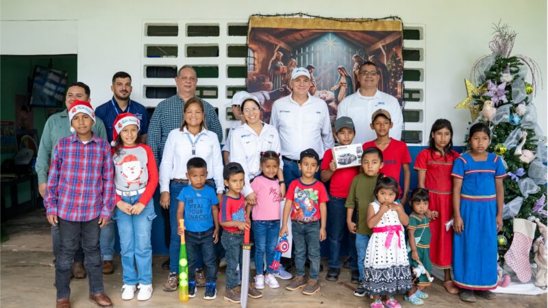 El Bongo enciende la luz por primera vez gracias a proyecto de electrificación rural de AES Panamá