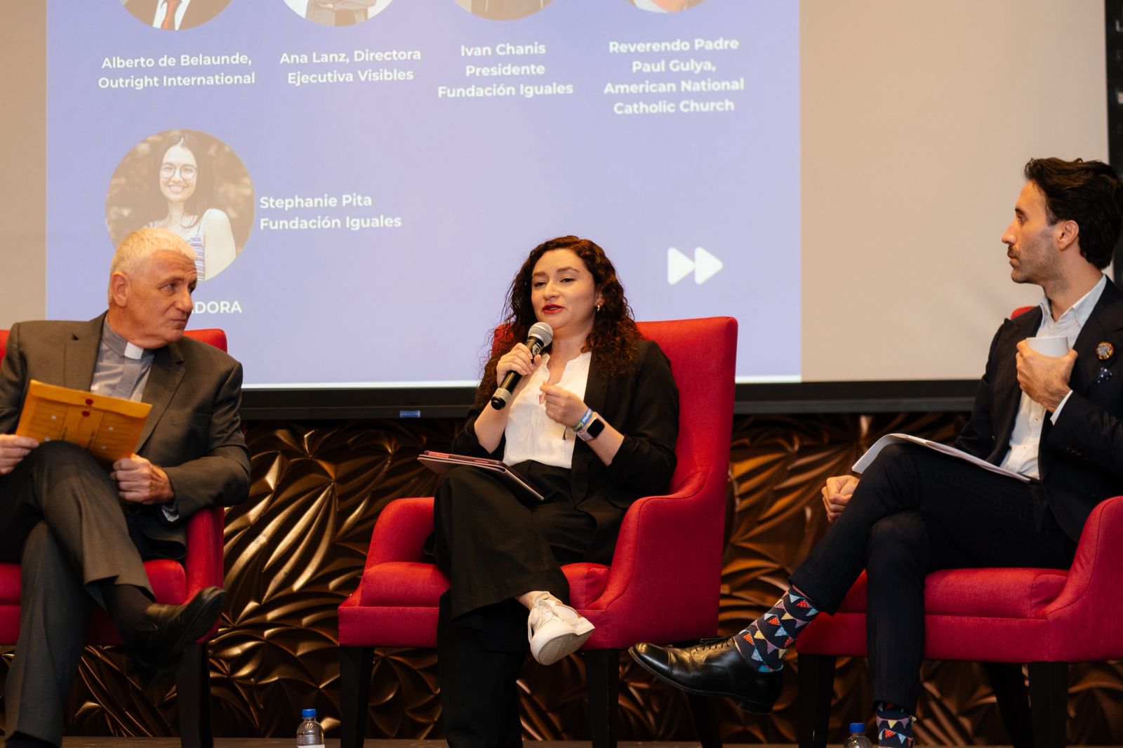 Fundación Iguales presenta manual, estrategias y datos sobre las mal llamadas “prácticas de conversión”