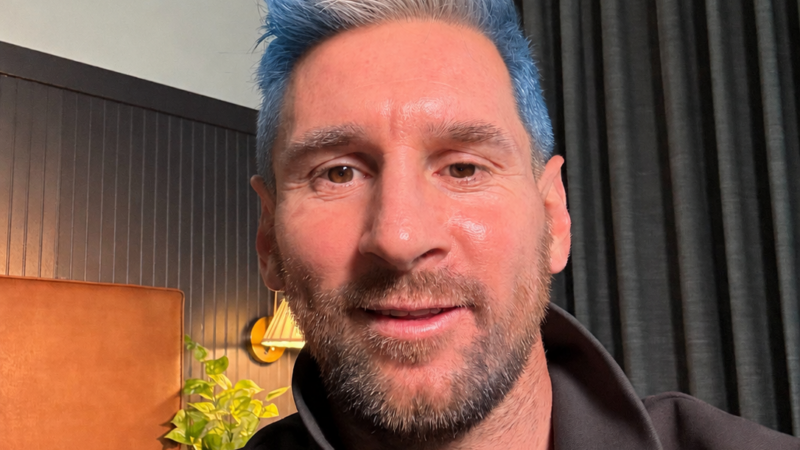 Leo Messi invita a los fans a entrar en el espíritu del juego con ChatGPT